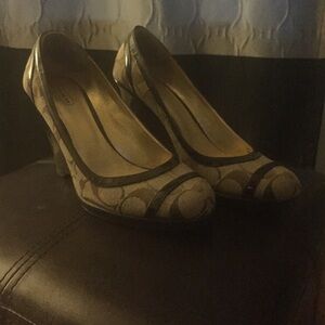 Authentic Coach Kerryann wedge heels